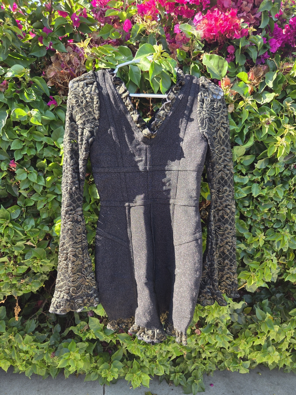 bebe Black Gold Lace Romper Women's Small Bell Sleeve Bodycon Stretch RARE